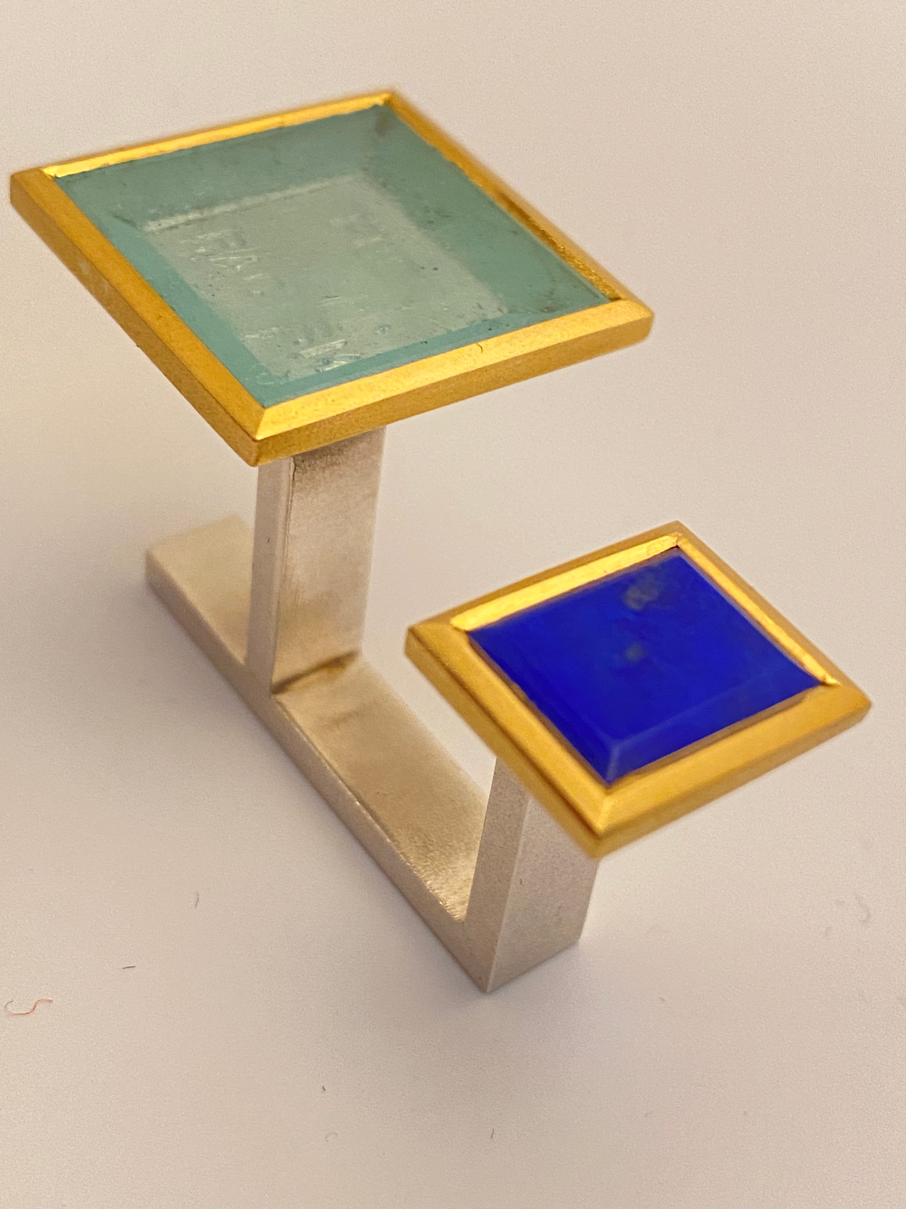 Lamia's two-finger ring Silence is not always golden 1 from side & top. Made of silver 23k gold lapis and aquamarine